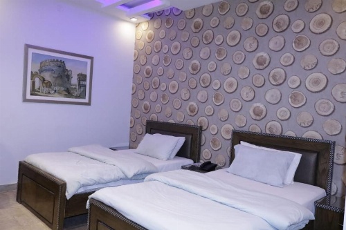 Sea Shell Inn image 5